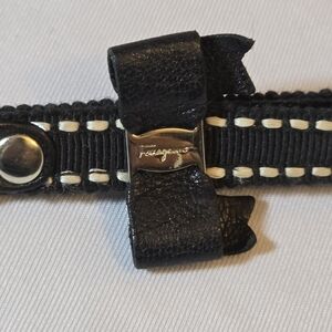 Salvatore Ferragamo Black Cell Phone Strap Accessory Wristlet Leather Bow